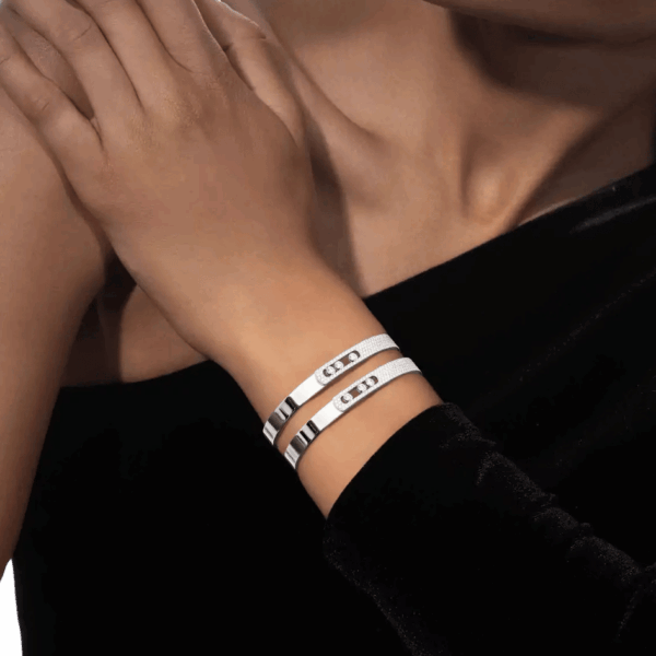 Move Noa Bangle - Image 3